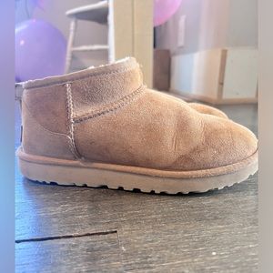 UGG mini boots size 7
